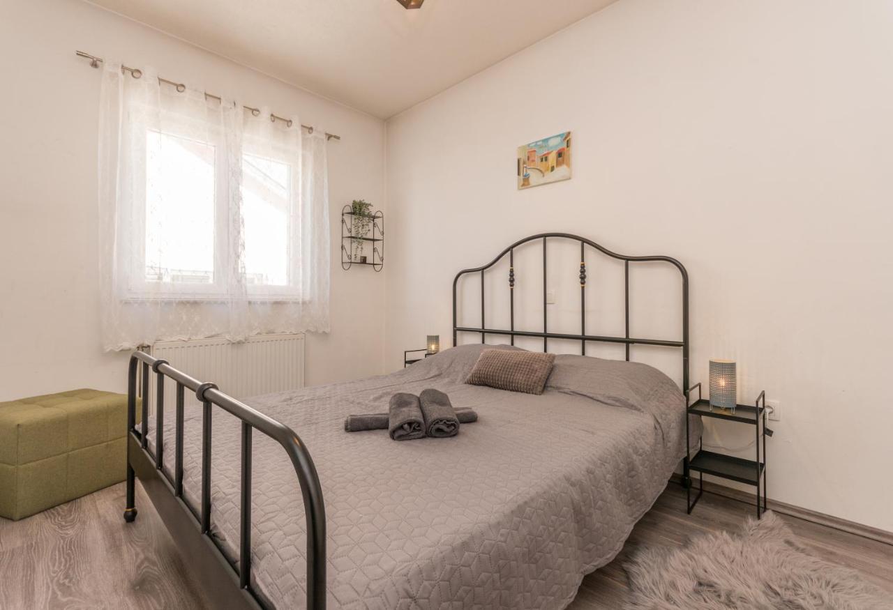 Villa Lucija Biograd Na Moru Εξωτερικό φωτογραφία